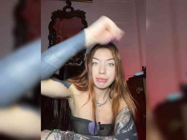 Lina69Femdom webcam