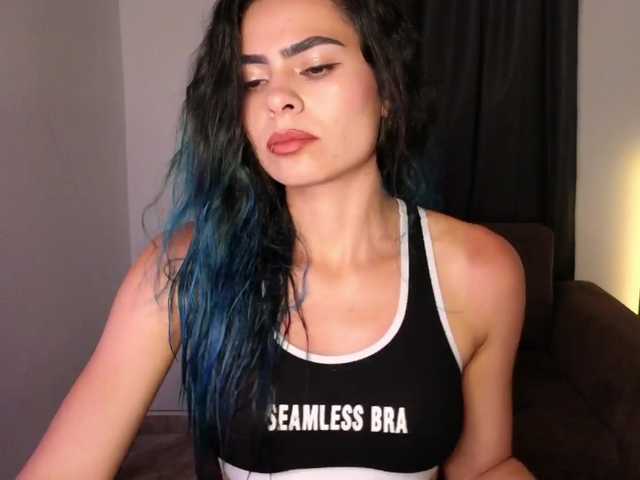 sexxyladyy's BongaCams show and profile