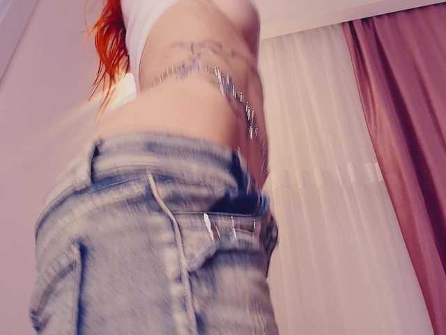 MeowRoslavaa live cam on BongaCams