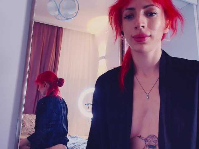 MeowRoslavaa live cam on BongaCams
