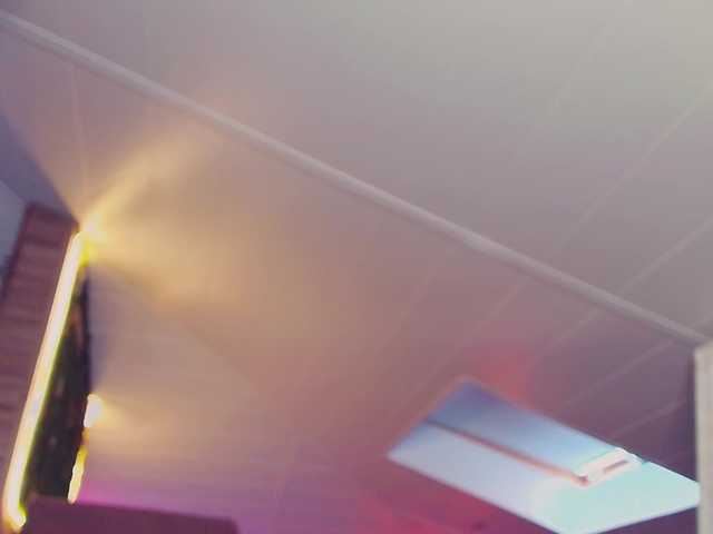 MeowRoslavaa live cam on BongaCams