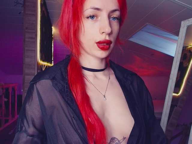 MeowRoslavaa live cam on BongaCams