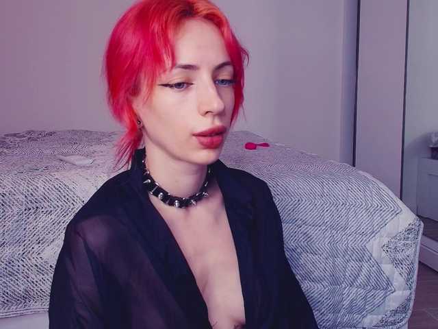 MeowRoslavaa live cam on BongaCams