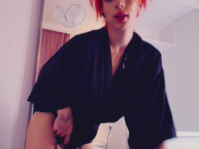 MeowRoslavaa live cam on BongaCams