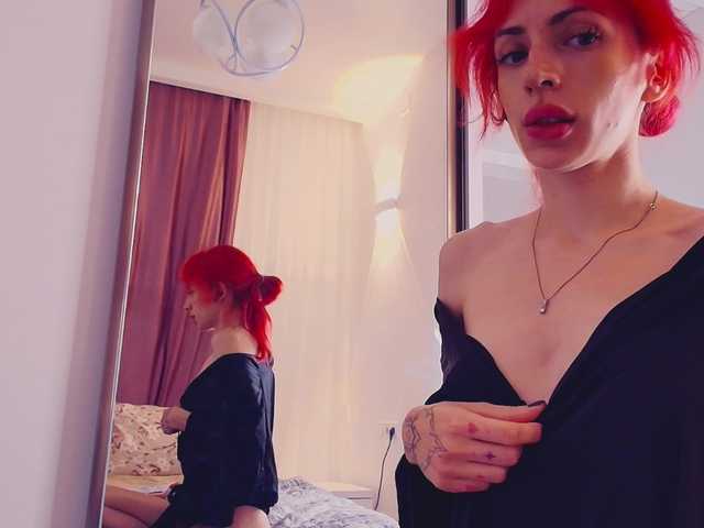 MeowRoslavaa live cam on BongaCams