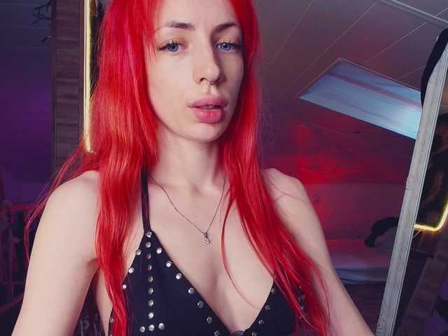 MeowRoslavaa live cam on BongaCams