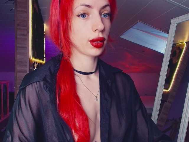 MeowRoslavaa live cam on BongaCams