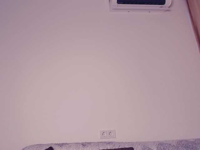 MeowRoslavaa live cam on BongaCams
