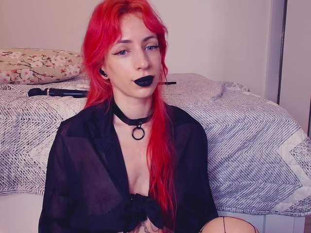 MeowRoslavaa live cam on BongaCams