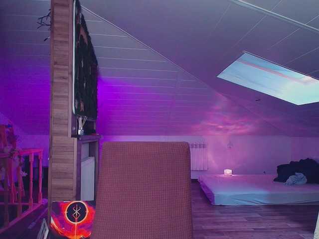 MeowRoslavaa live cam on BongaCams
