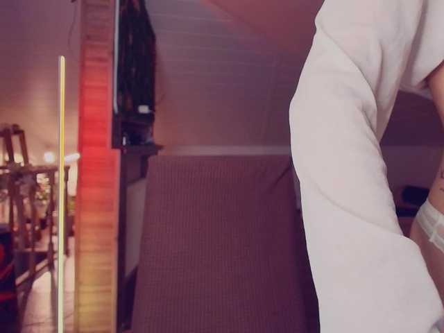 MeowRoslavaa live cam