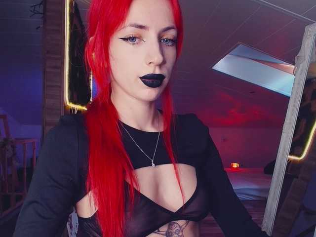 MeowRoslavaa live cam on BongaCams