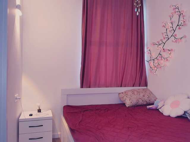 MeowRoslavaa live cam on BongaCams