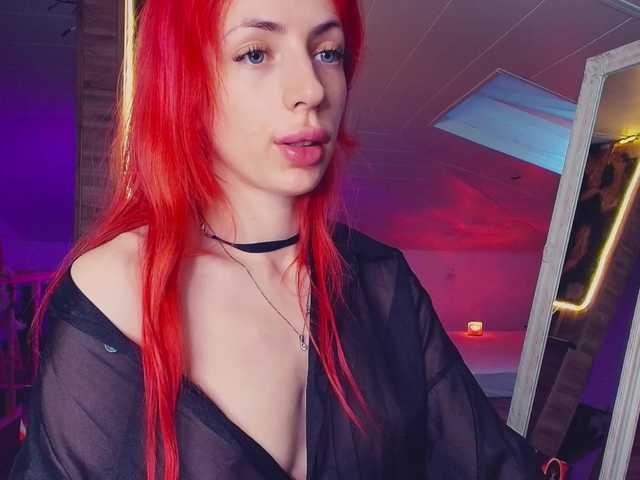 MeowRoslavaa live cam on BongaCams
