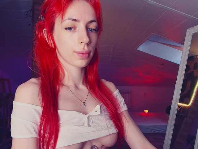 MeowRoslavaa live cam on BongaCams
