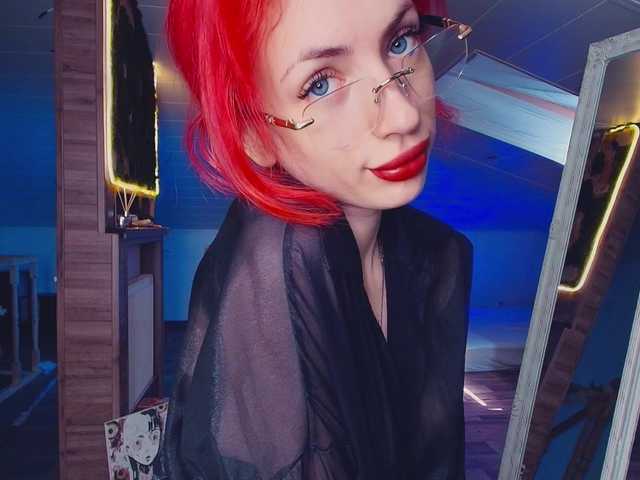 MeowRoslavaa live cam on BongaCams