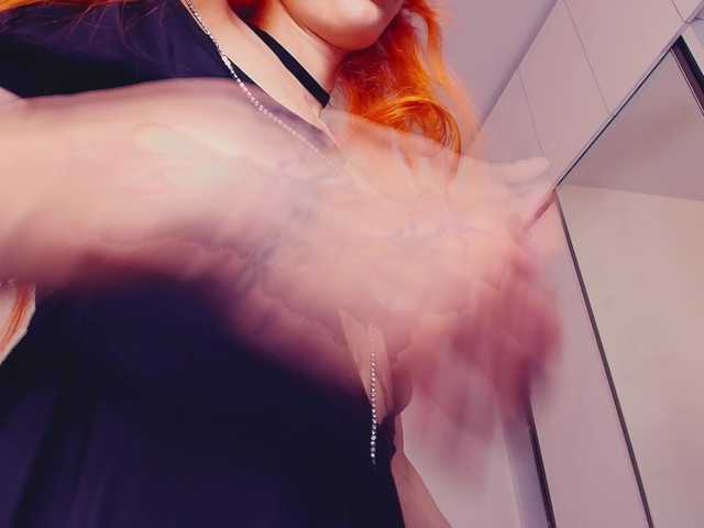 MeowRoslavaa live cam on BongaCams