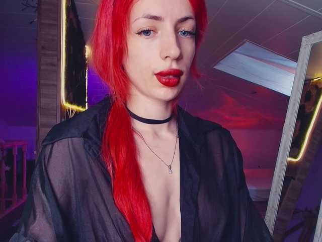MeowRoslavaa live cam on BongaCams