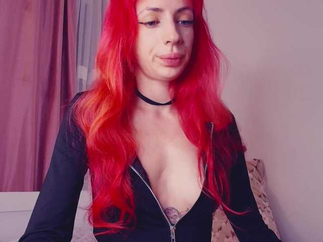 MeowRoslavaa live cam on BongaCams