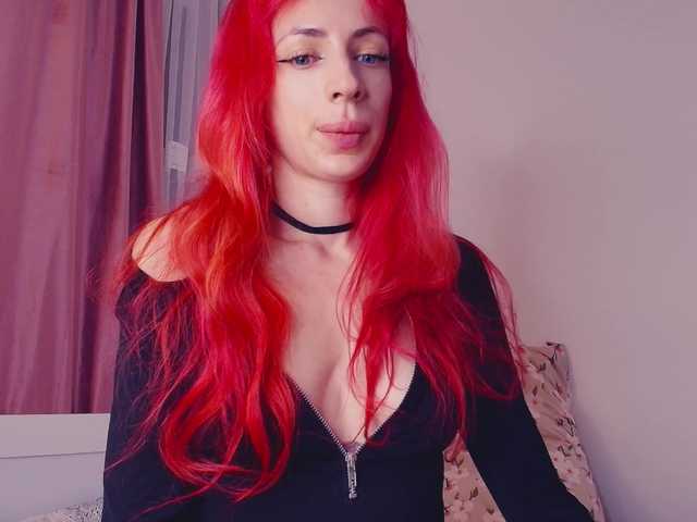 MeowRoslavaa live cam on BongaCams