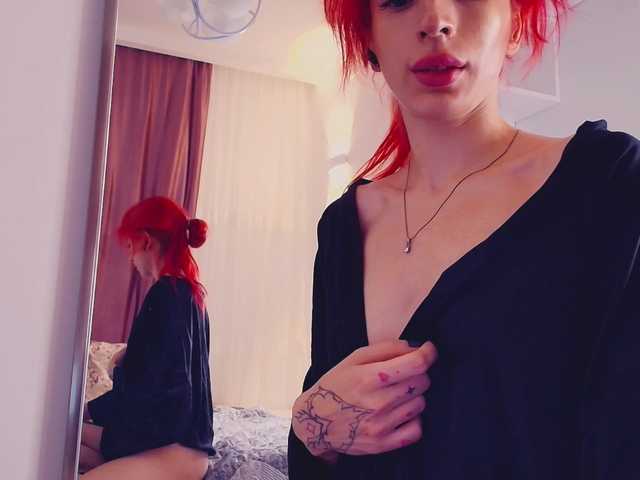 MeowRoslavaa live cam on BongaCams