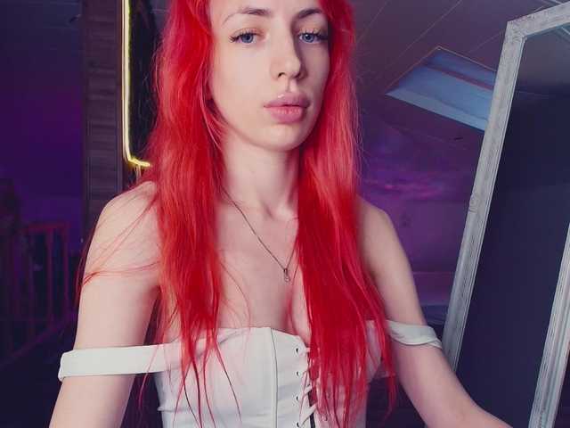 MeowRoslavaa live cam on BongaCams