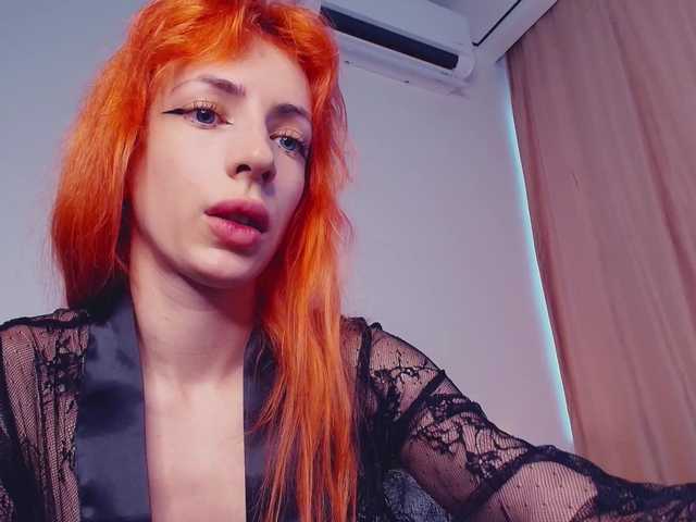 MeowRoslavaa live cam on BongaCams