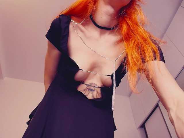 MeowRoslavaa live cam on BongaCams