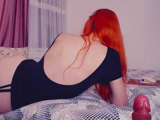 MeowRoslavaa live cam on BongaCams