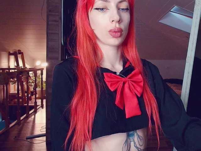 MeowRoslavaa live cam