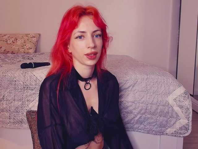 MeowRoslavaa live cam on BongaCams