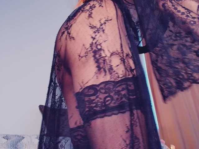 MeowRoslavaa live cam on BongaCams