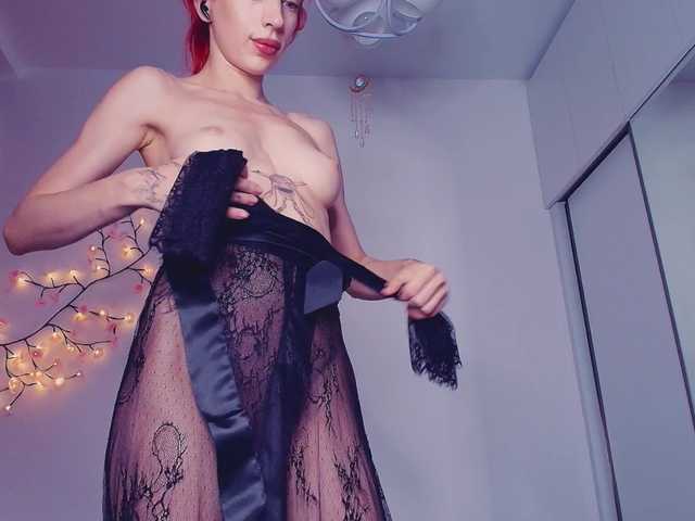 MeowRoslavaa live cam on BongaCams