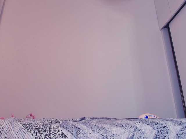 MeowRoslavaa live cam on BongaCams
