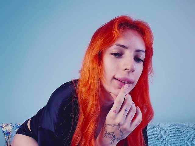 MeowRoslavaa live cam on BongaCams