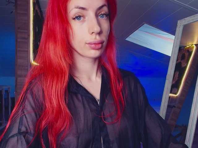 MeowRoslavaa live cam on BongaCams