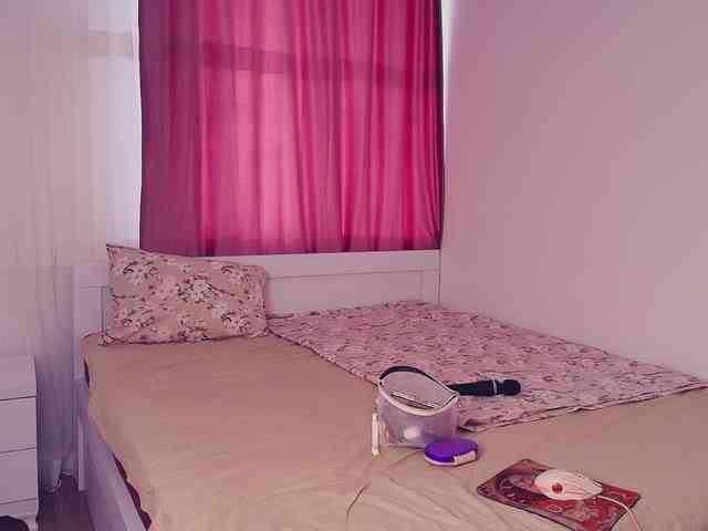 MeowRoslava webcam