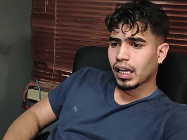 jaden-1 live cam