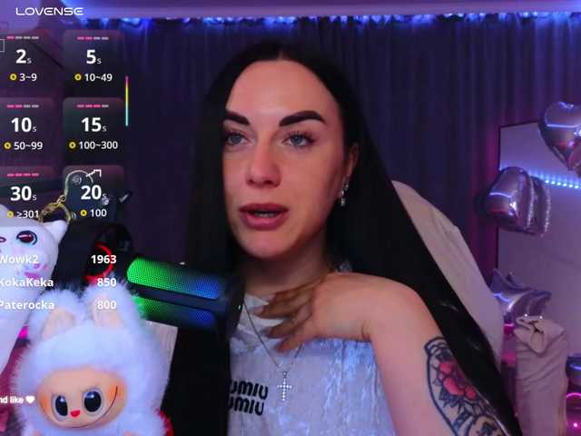 YURIEVNA13 live cam on BongaCams