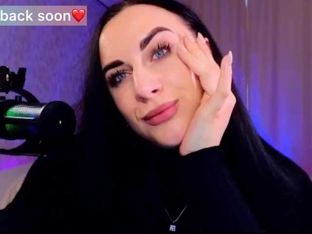 YURIEVNA13 live cam on BongaCams