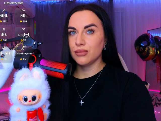 YURIEVNA13 live cam on BongaCams