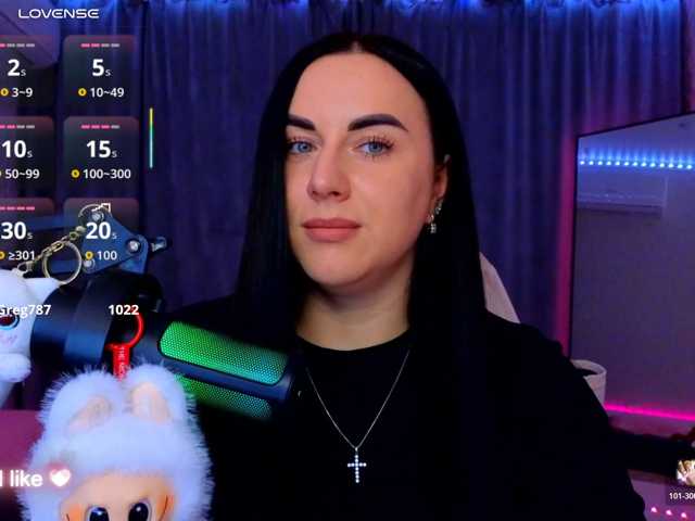 YURIEVNA13, en vivo ahora en BongaCams