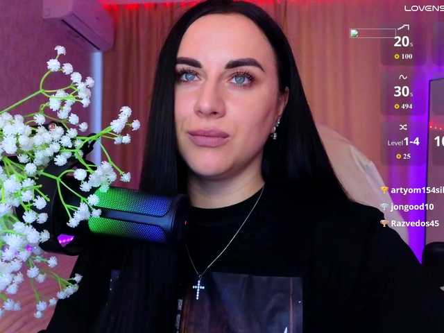 YURIEVNA13 live cam on BongaCams