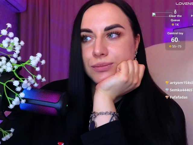 YURIEVNA13 live cam on BongaCams