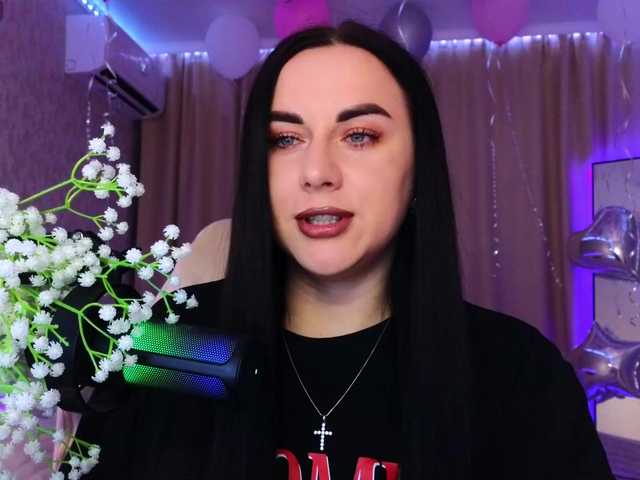 YURIEVNA13 live cam on BongaCams