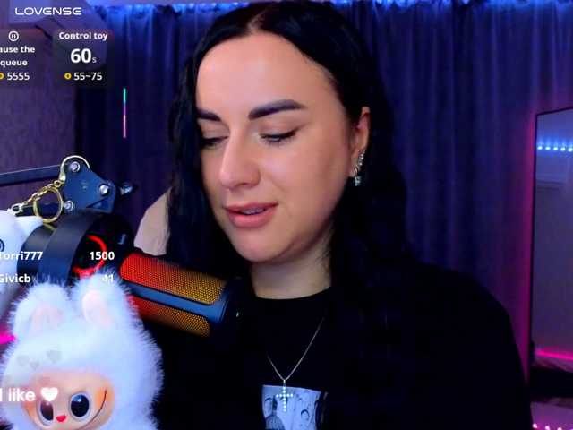 YURIEVNA13 live cam on BongaCams
