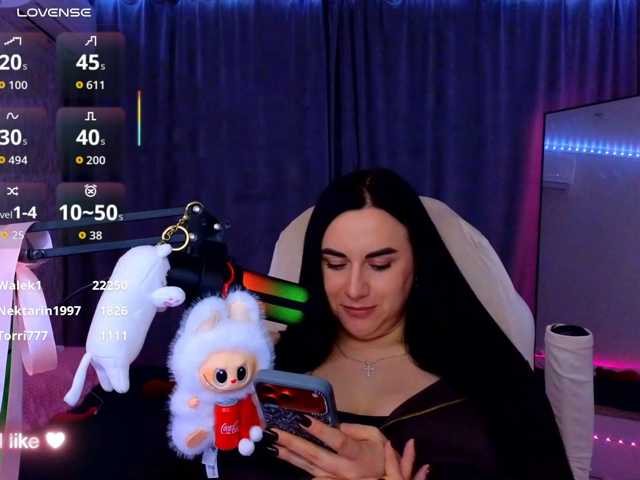 YURIEVNA13 live cam on BongaCams
