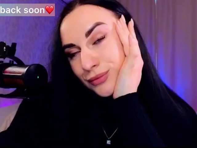 YURIEVNA13 live cam on BongaCams