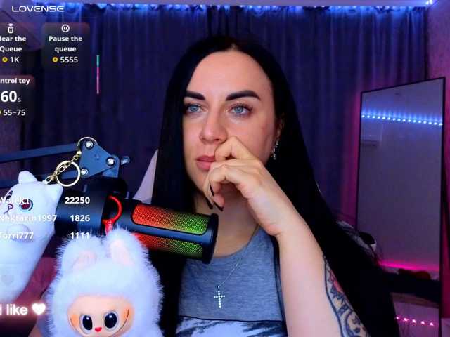 YURIEVNA13 live cam on BongaCams