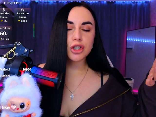 YURIEVNA13 live cam on BongaCams